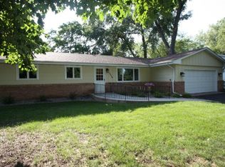 7336 Topview Rd, Eden Prairie, MN 55346