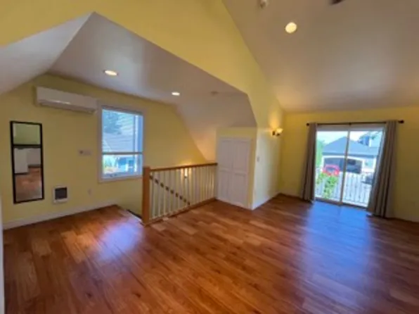 21012 Military Rd S, Seattle, WA 98198