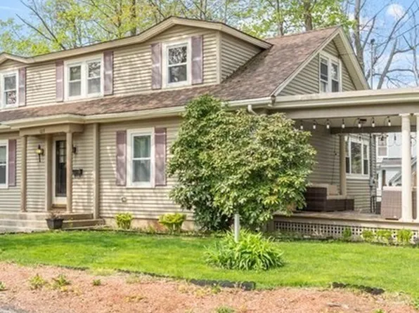 107 Rich St, Gardner, MA 01440