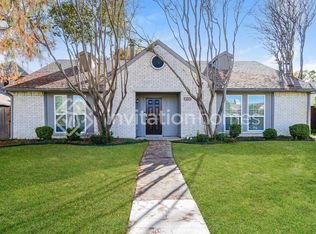8102 Kensington Dr, Rowlett, TX 75088