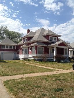 2nd image of 129 S Osage St