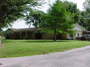706 S Main St, Cave Springs, AR 72718