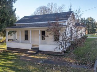 87 Texas Rd, Gallipolis, OH 45631