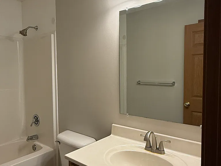505 W 1st Ave — Photo 13