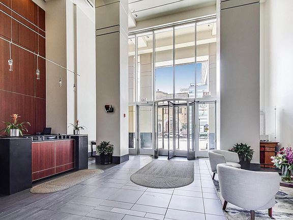 5th image of 1400 S Michigan Ave APT 1609