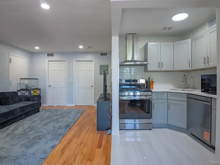 103-02 42nd Ave #4D — Photo 7