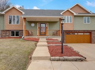 750 N Perry Pkwy, Oregon, WI 53575