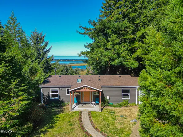 197 S Wells Dr, Lincoln City, OR 97367