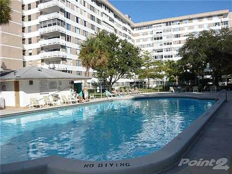 4th image of 4200 Hillcrest Dr APT 719