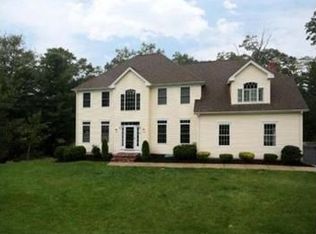 4 Rhodes Way, Bellingham, MA 02019