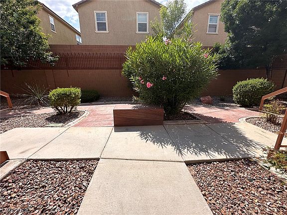 3rd image of 1050 E Cactus Ave Unit 2108
