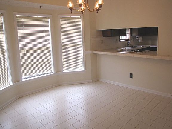Breakfast nook!