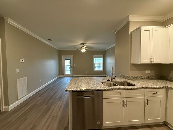 4th image of 331 Hillview Mills Blvd #113
