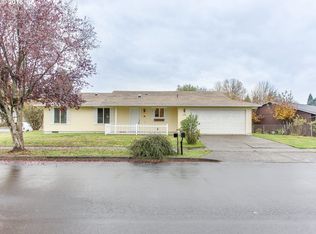 395 S Dogwood Dr, Cornelius, OR 97113