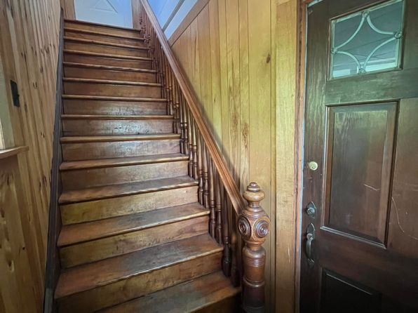 310 Ampersand Ave #2