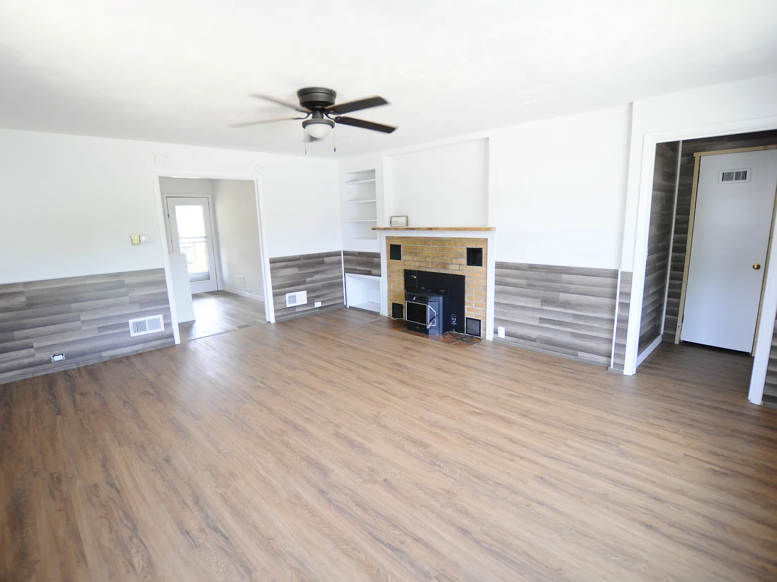 4 bed, 2810 sqft, $2,500 — Photo 4