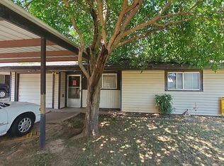 305 W Harrison Ave, Electra, TX 76360