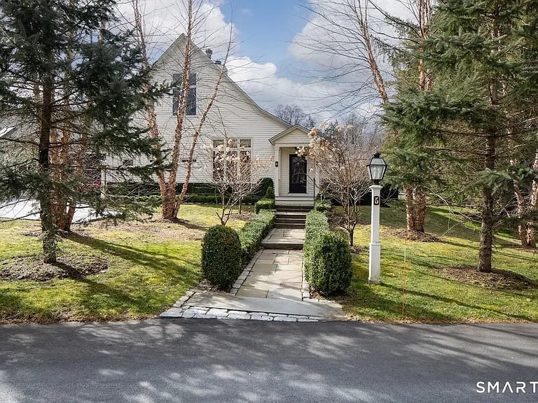 5 Great Elm Rd — Photo 29