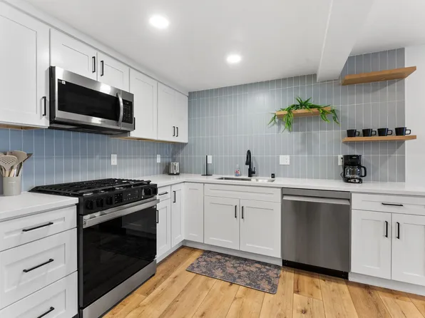 (undisclosed Address), San Diego, CA 92107