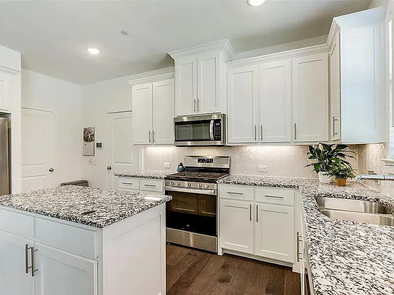 5841 Boulder Way — Photo 9