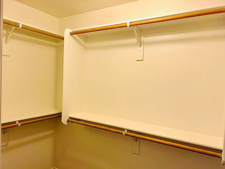 1326 E Macaw Dr — Photo 18