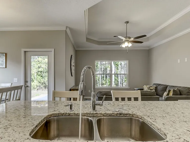 204 Gary Cir — Photo 13
