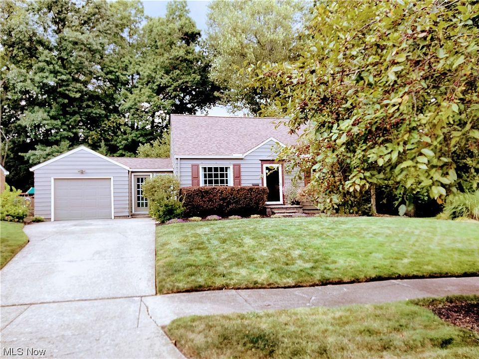 1st image of 444 Glacierview Dr
