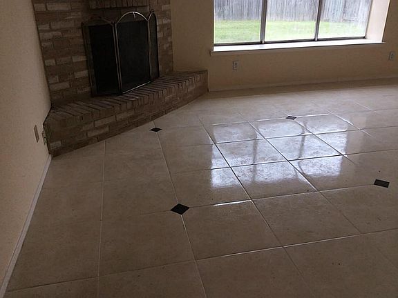 3rd image of 8214 Summer Quail Dr