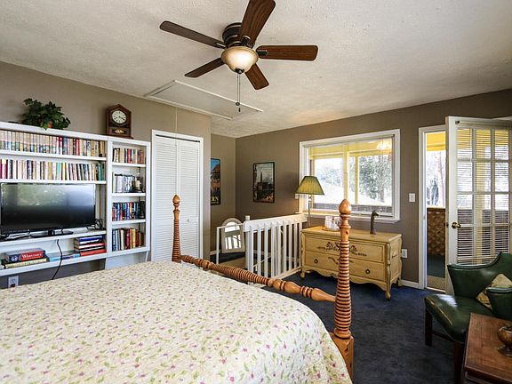 4th image of 3949 Susan Dr