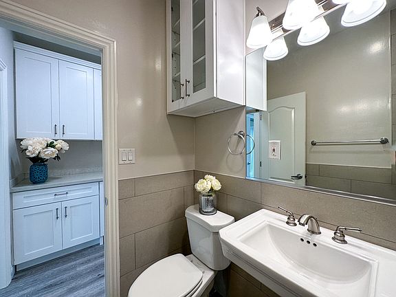 3rd image of 6434 Lexington Ave #1