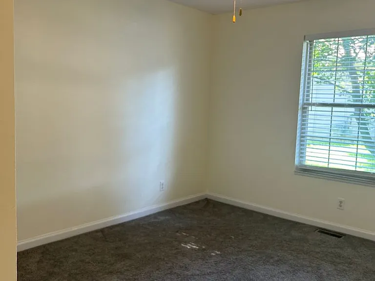 4320 Roundtable Ct — Photo 12