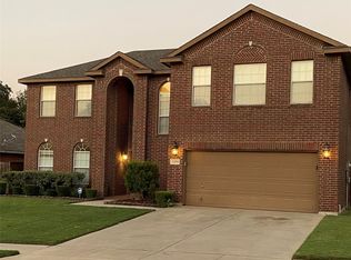 3304 York Dr, Mansfield, TX 76063