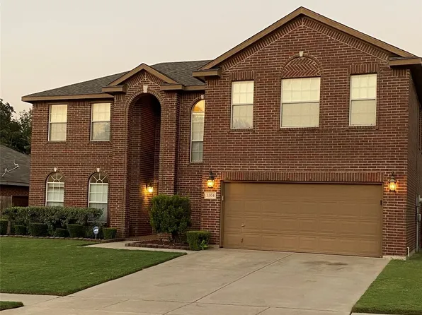 3304 York Dr, Mansfield, TX 76063