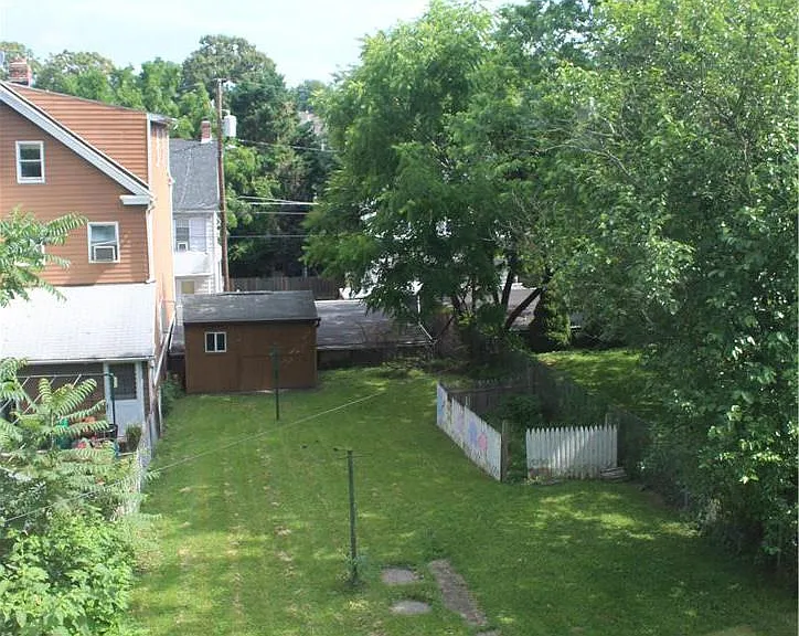 38 W Union Blvd #3 — Photo 3