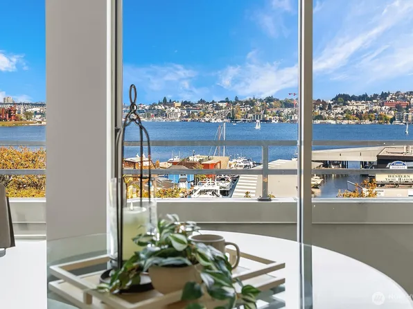 2400 8th Avenue N #2, Seattle, WA 98109