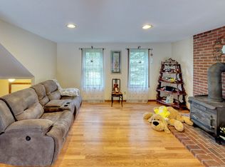 17 Intervale Cir, Rowley, MA 01969