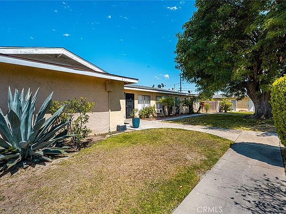 3rd image of 1256 N Placentia Ave
