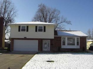 120 Wickham Dr, Williamsville, NY 14221