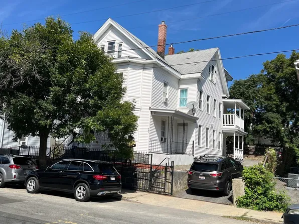 107 Oxford St, Lawrence, MA 01841