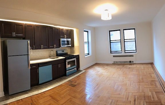 2nd image of 250 Hawthorne St APT 3D