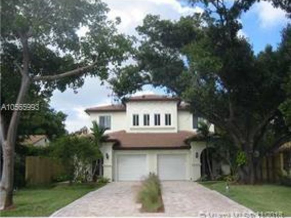 1st image of 209 SW 10th St #209