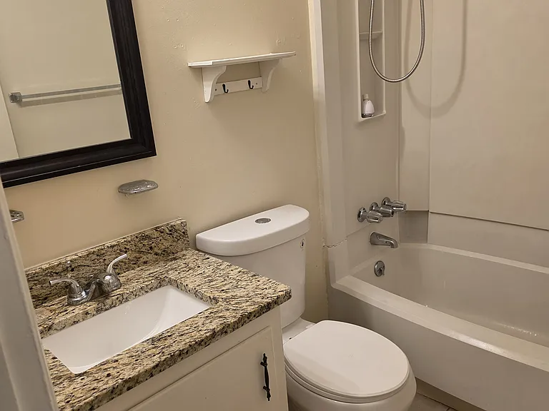 220 Jockey Club Dr #1 — Photo 5