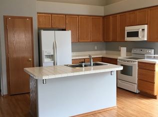 15385 SE Kensington Dr, Clackamas, OR