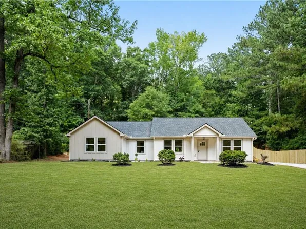 1231 Bunny Ct, Loganville, GA 30052