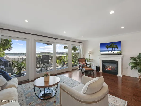 130 Bodman Place #21, Red Bank, NJ 07701