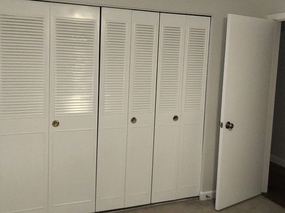 Listing 1 Primary Bedroom Closet