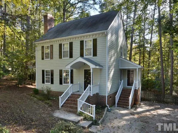 27 E Bayberry Ct, Durham, NC 27713