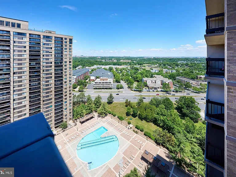 3705 George Mason Dr #2102S — Photo 35