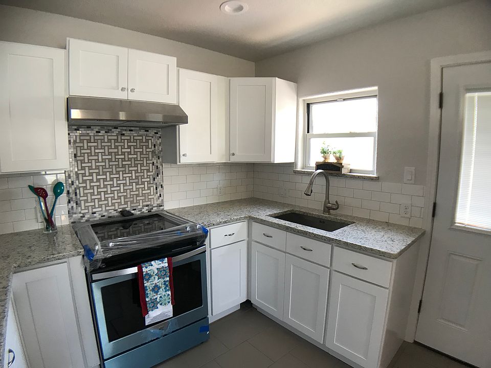 1st image of 822 Fair Ave