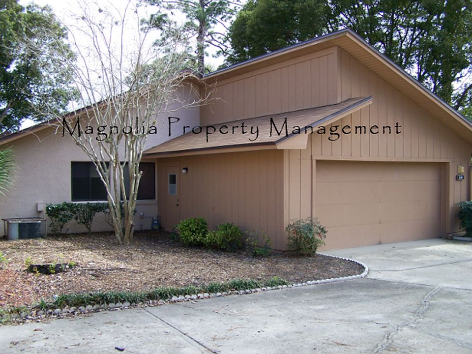 1st image of 534 Woodfire Way